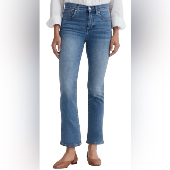 Madewell Denim - Madewell Mid-Rise Kick Out Crop Classic Blue Women's Jeans 31T